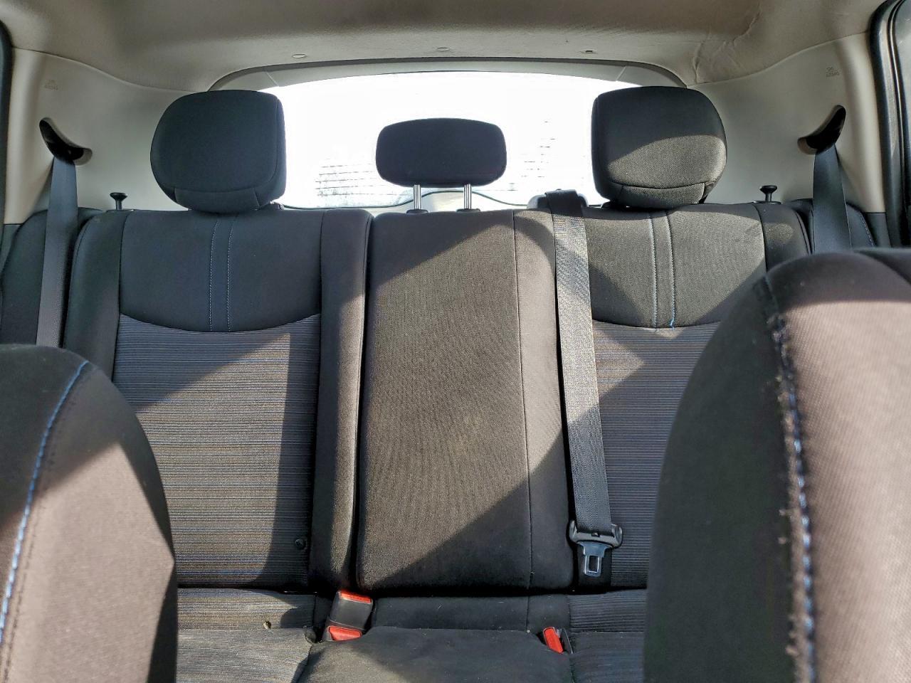 2023 NISSAN LEAF