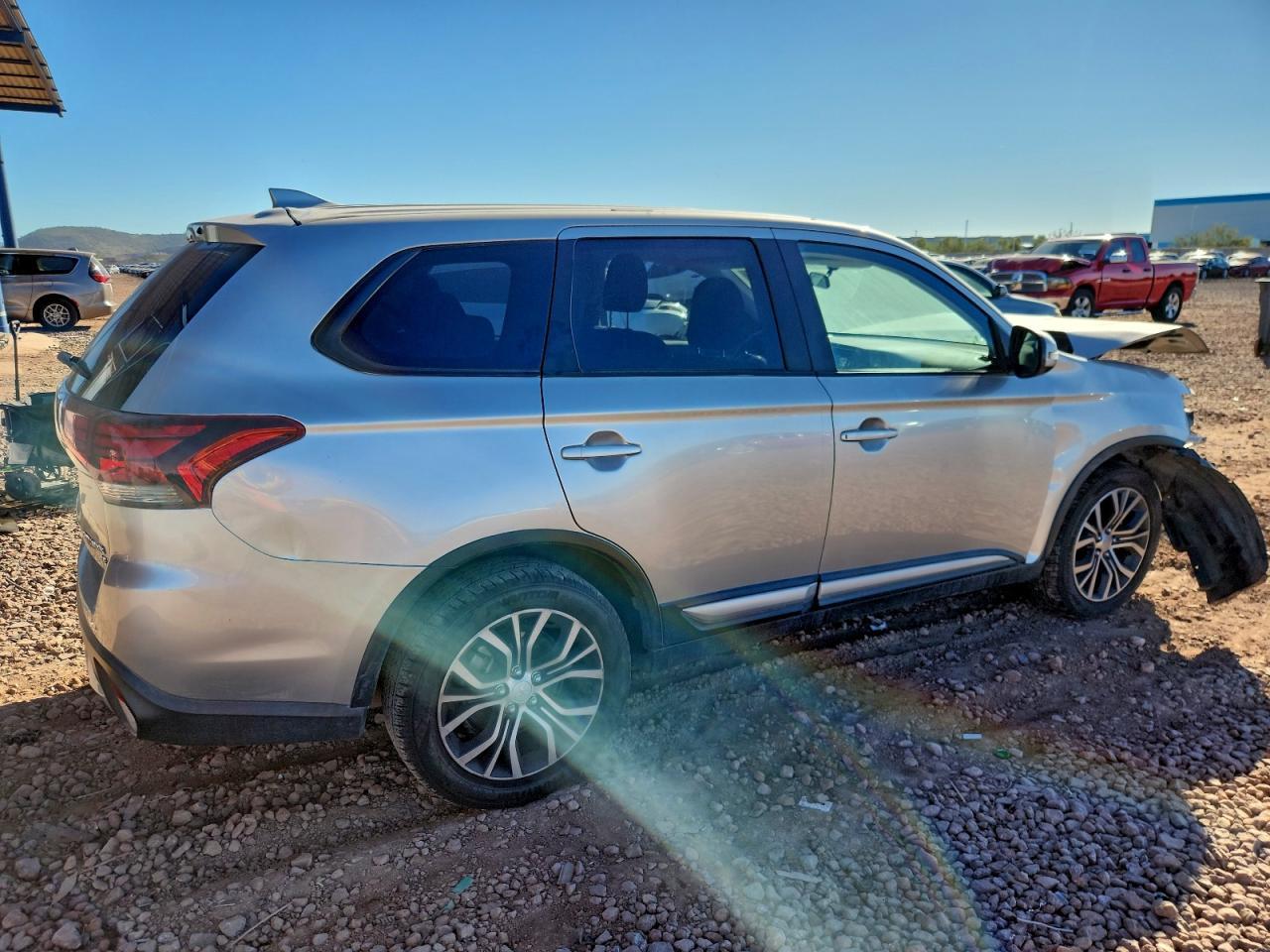 2018 MITSUBISHI outlander