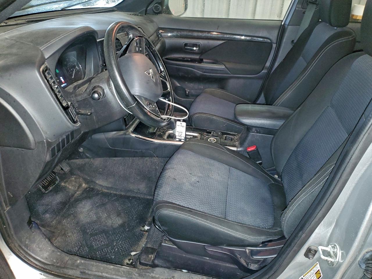 2018 MITSUBISHI outlander