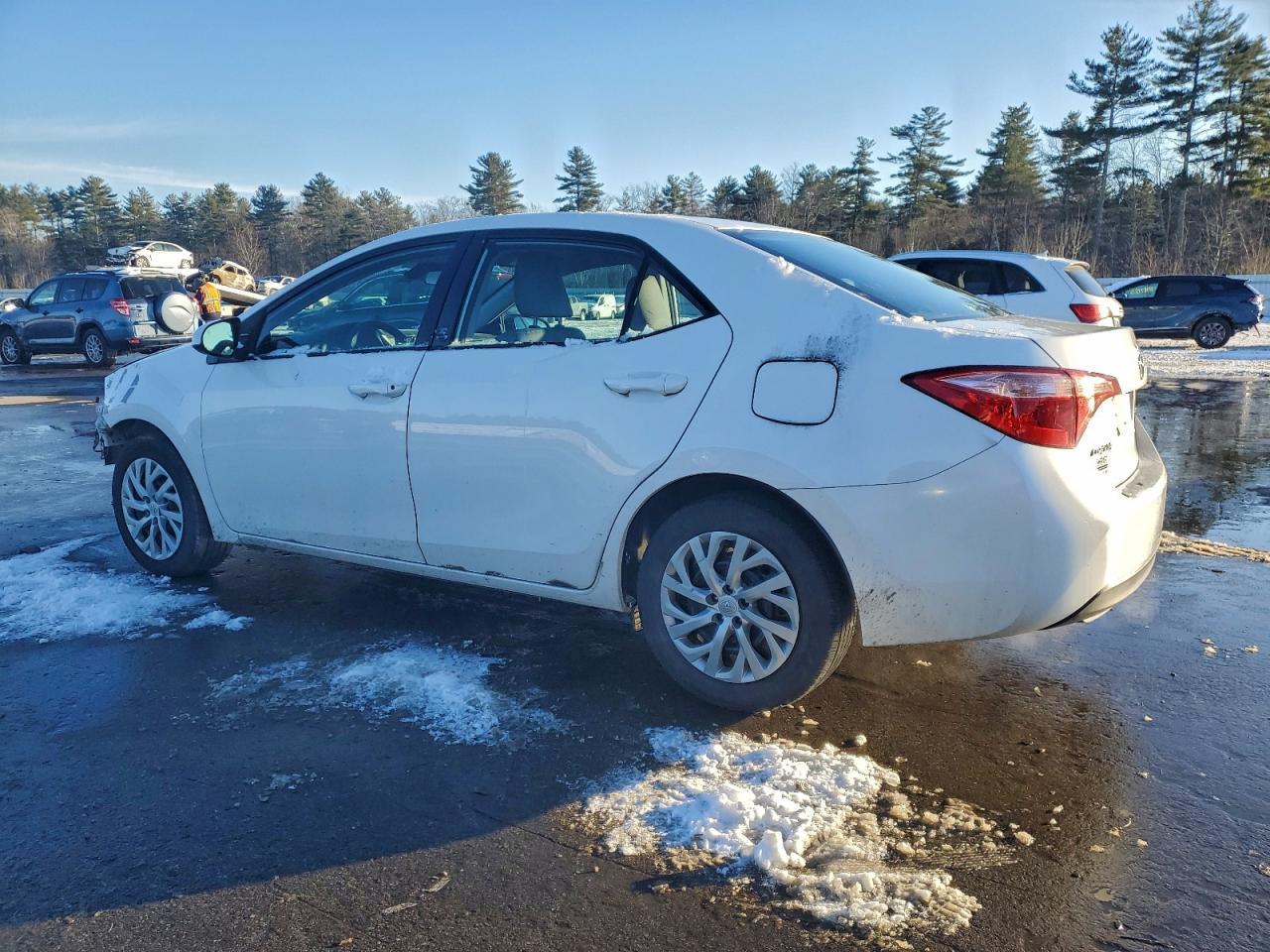 2018 TOYOTA COROLLA