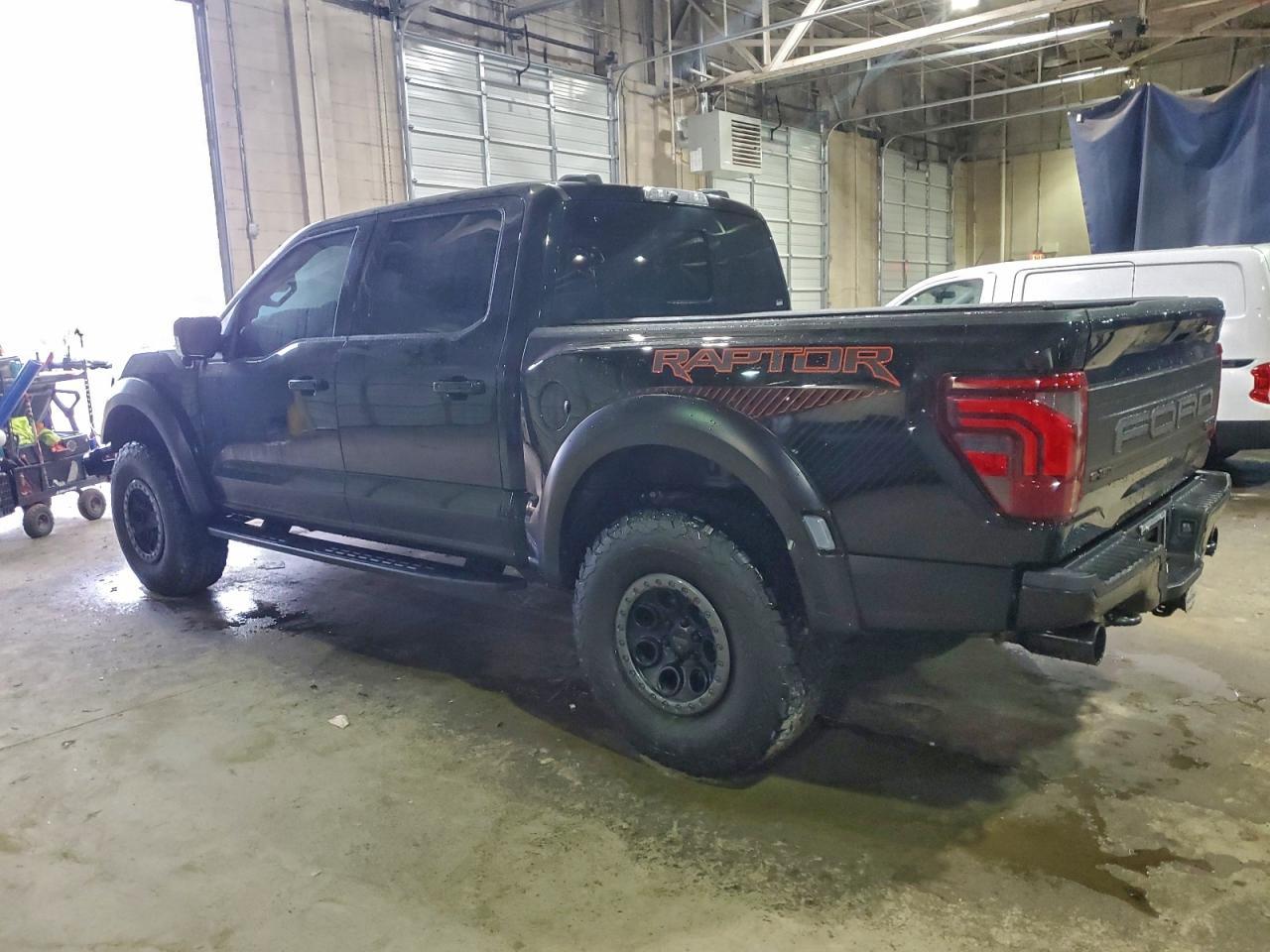 2025 FORD F-150 Lightning