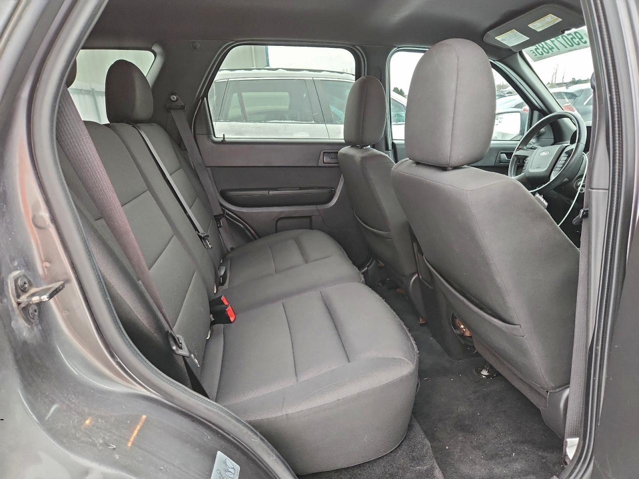 2010 FORD ESCAPE
