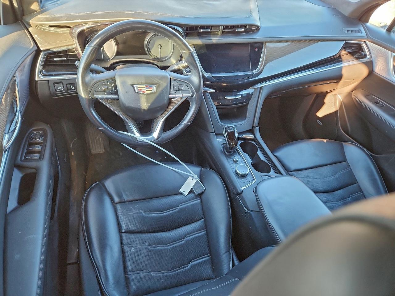 2020 CADILLAC XT6