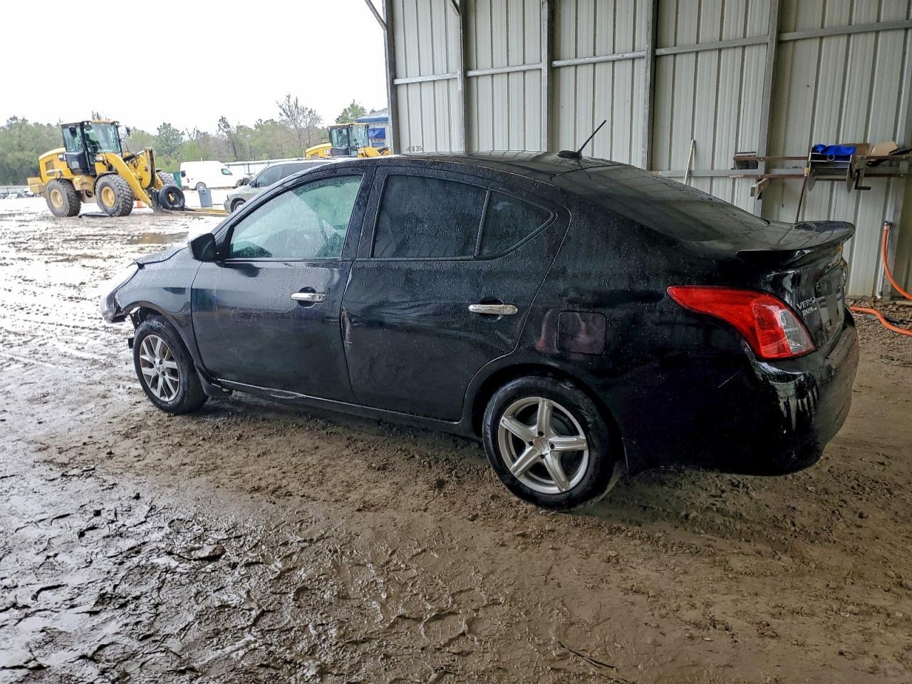 2018 NISSAN VERSA