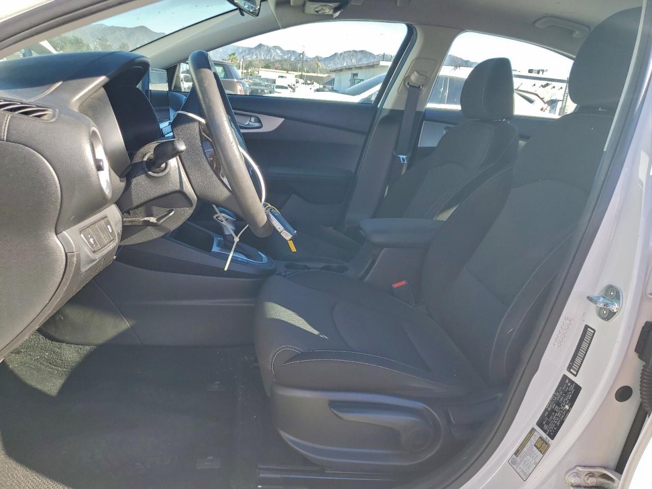 2023 KIA FORTE