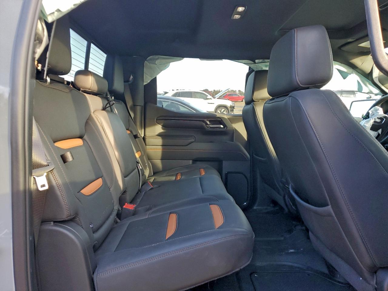 2024 GMC Sierra