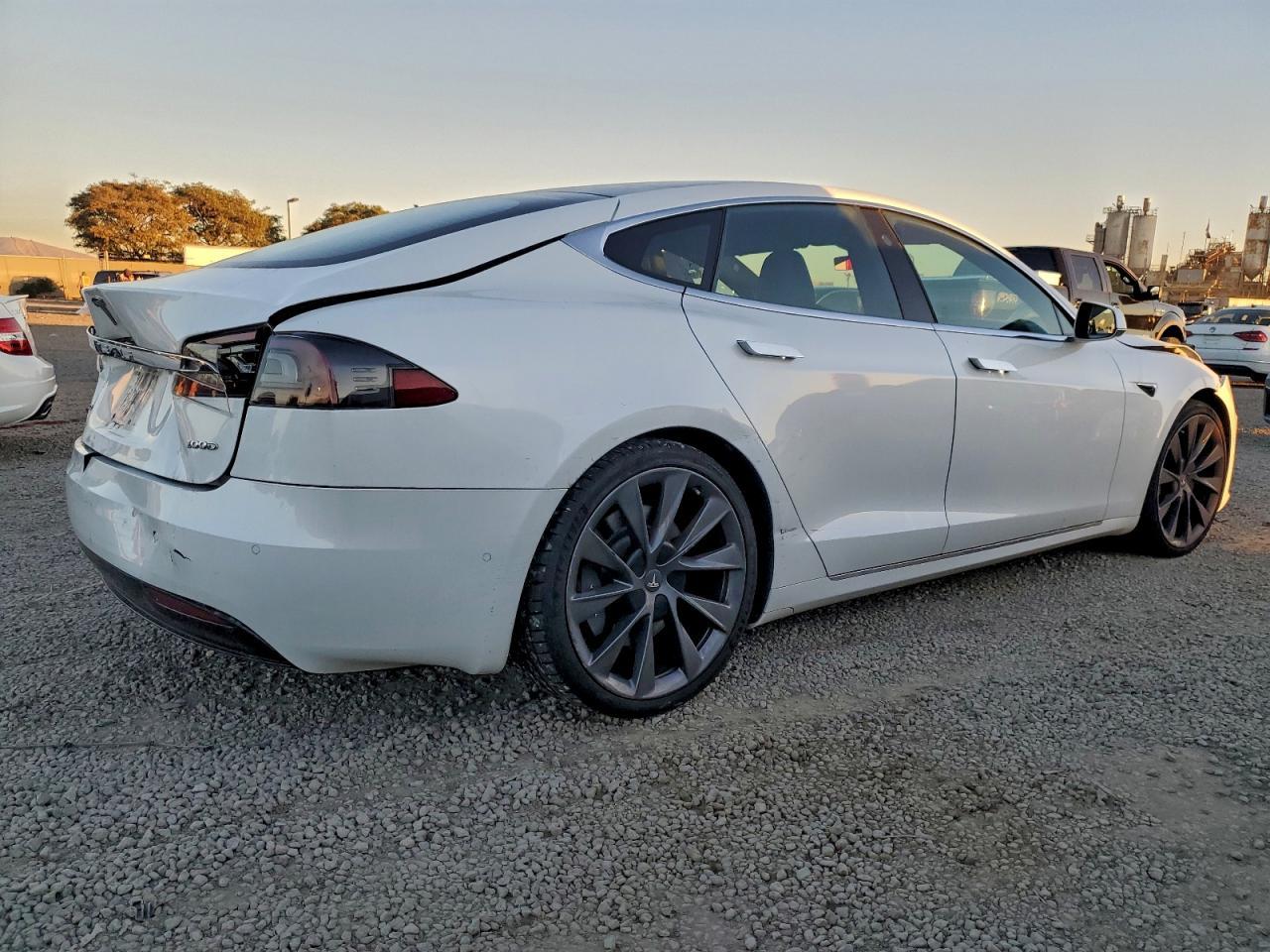 2018 TESLA MODEL S