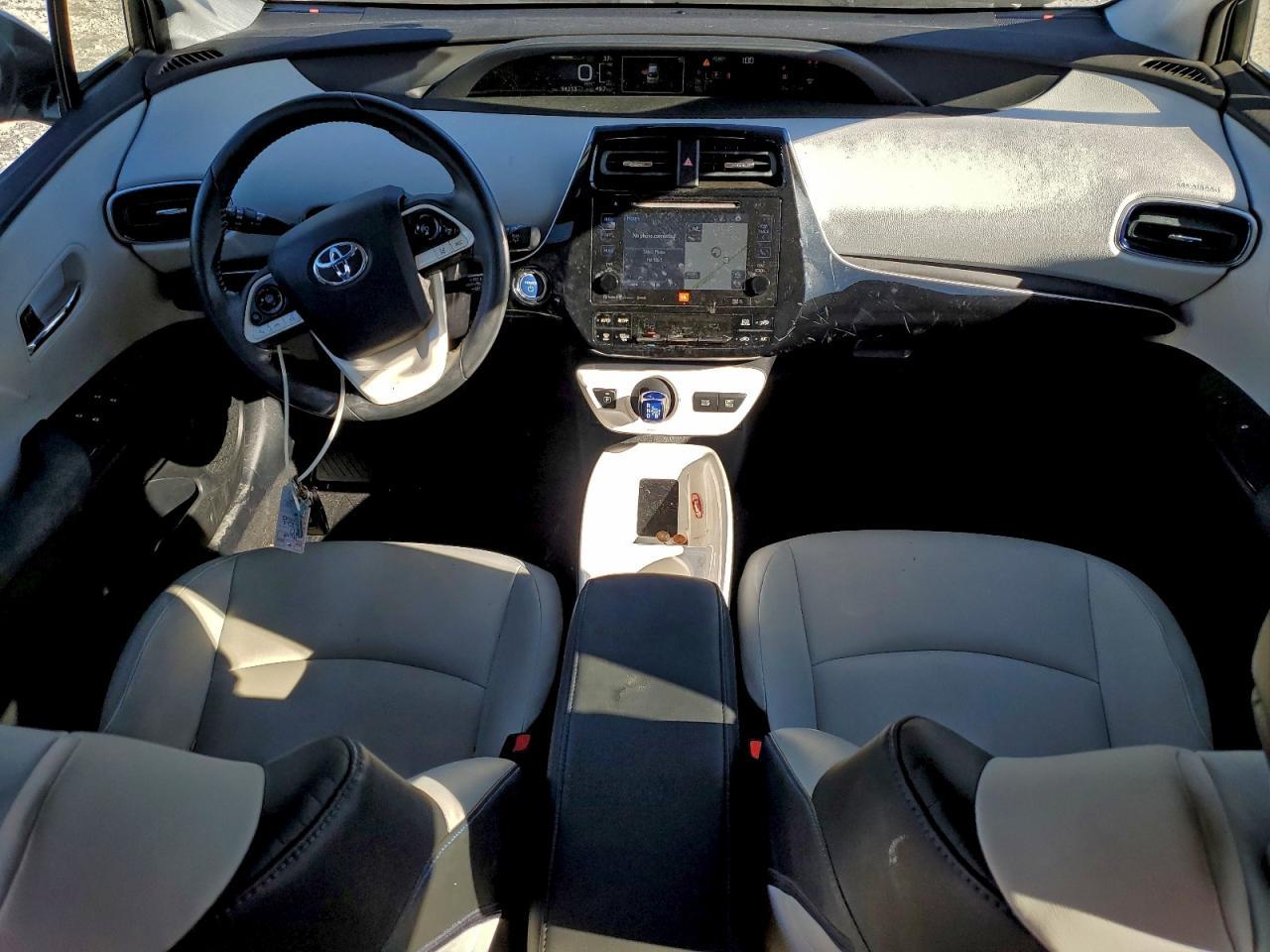 2017 TOYOTA PRIUS