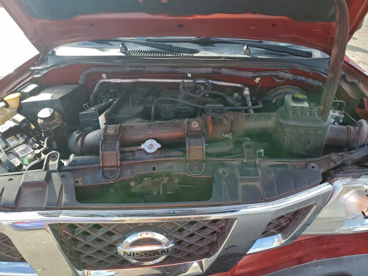 2012 NISSAN Frontier