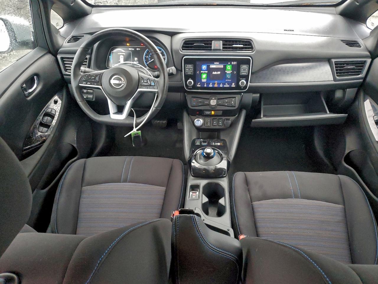2025 NISSAN LEAF