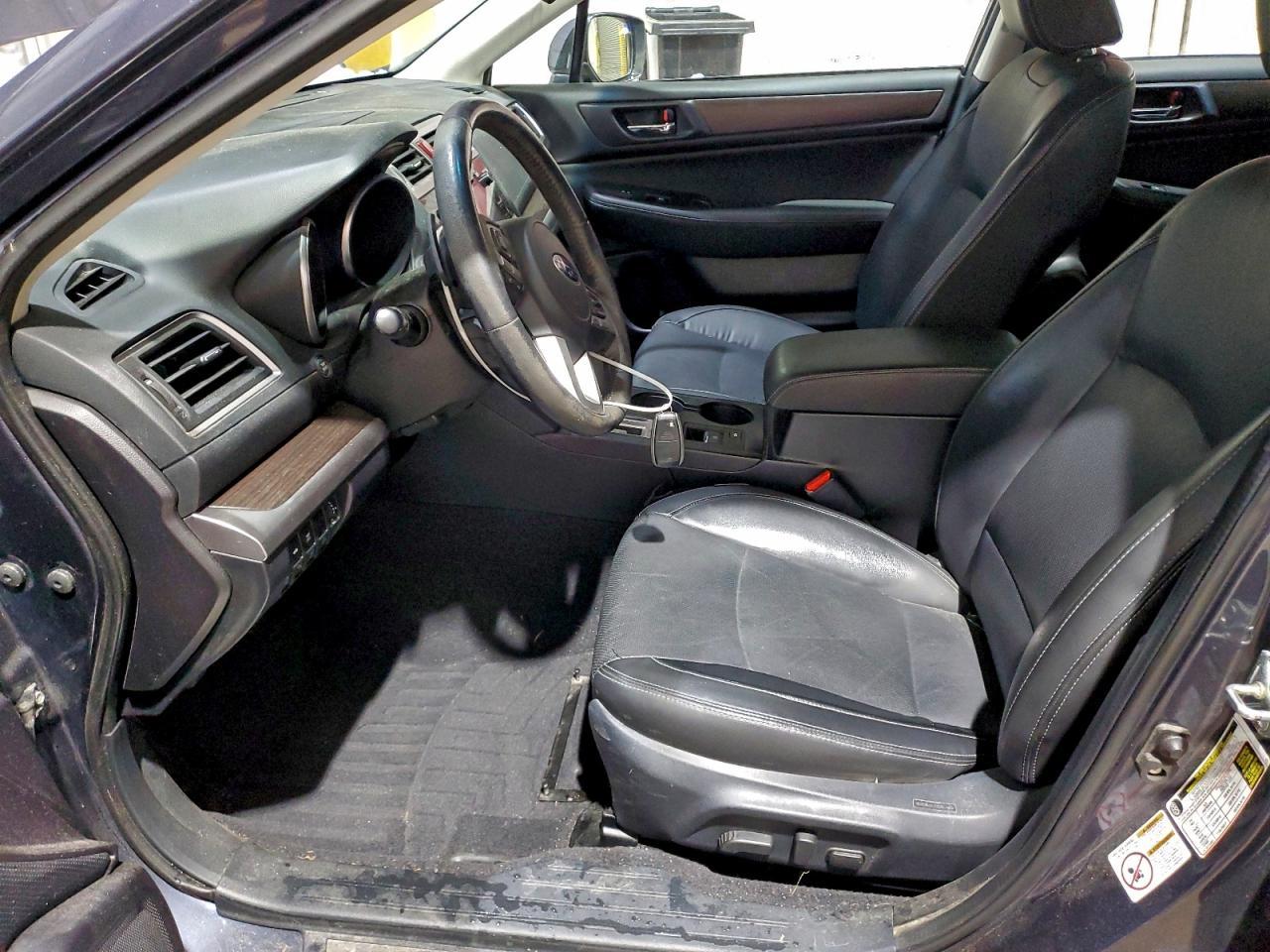 2017 SUBARU Legacy