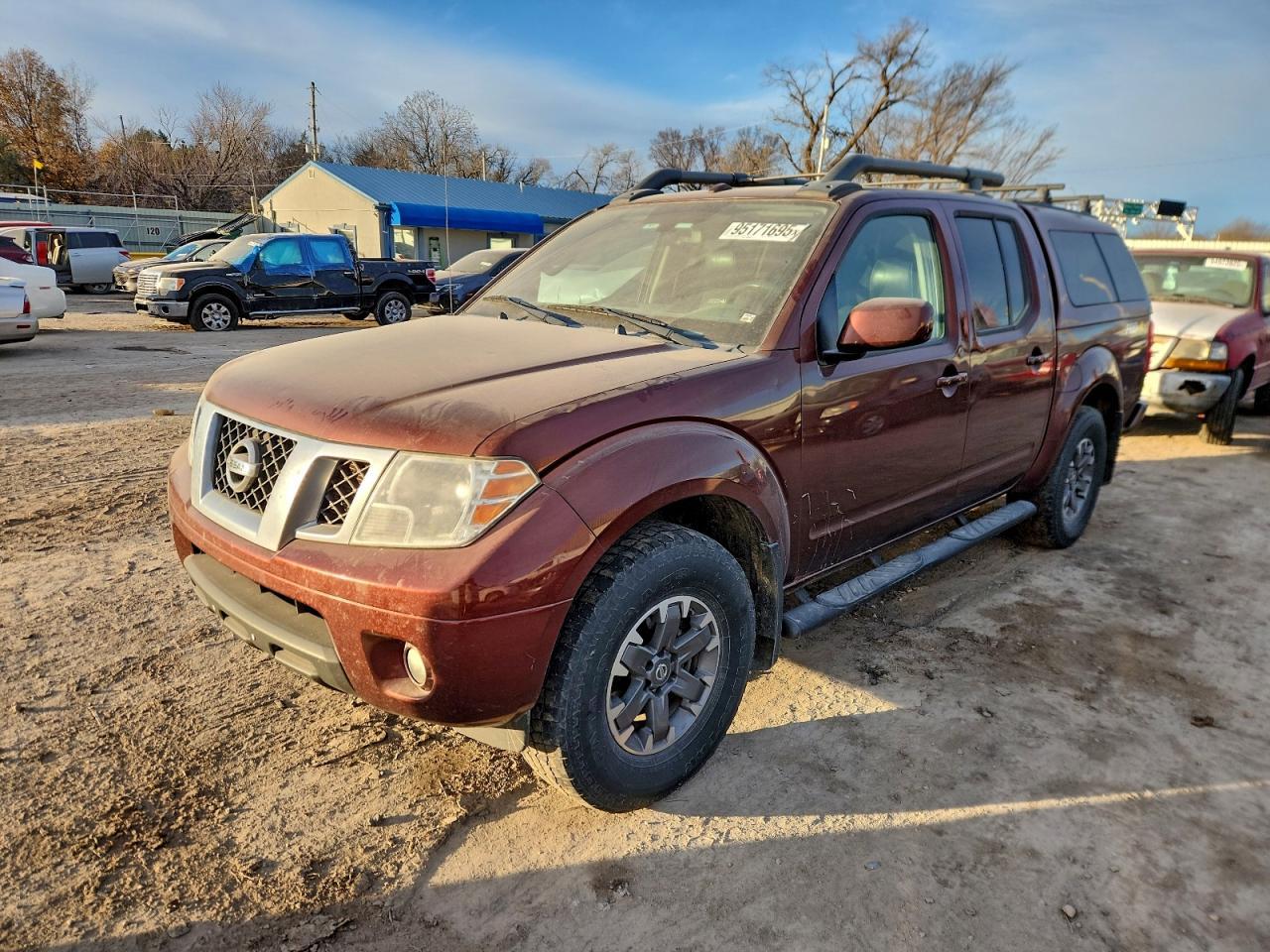 2017 NISSAN Frontier