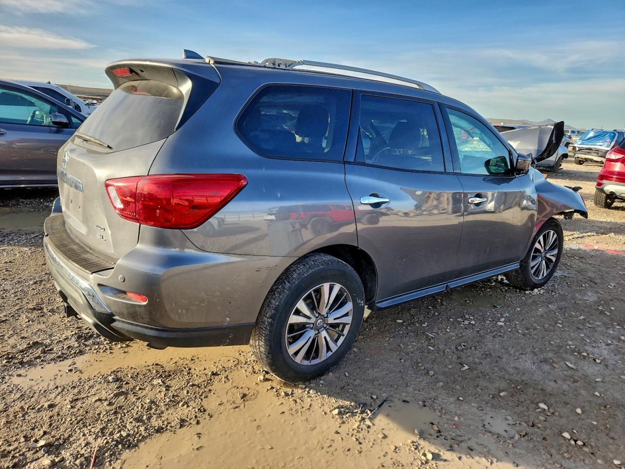 2019 NISSAN PATHFINDER