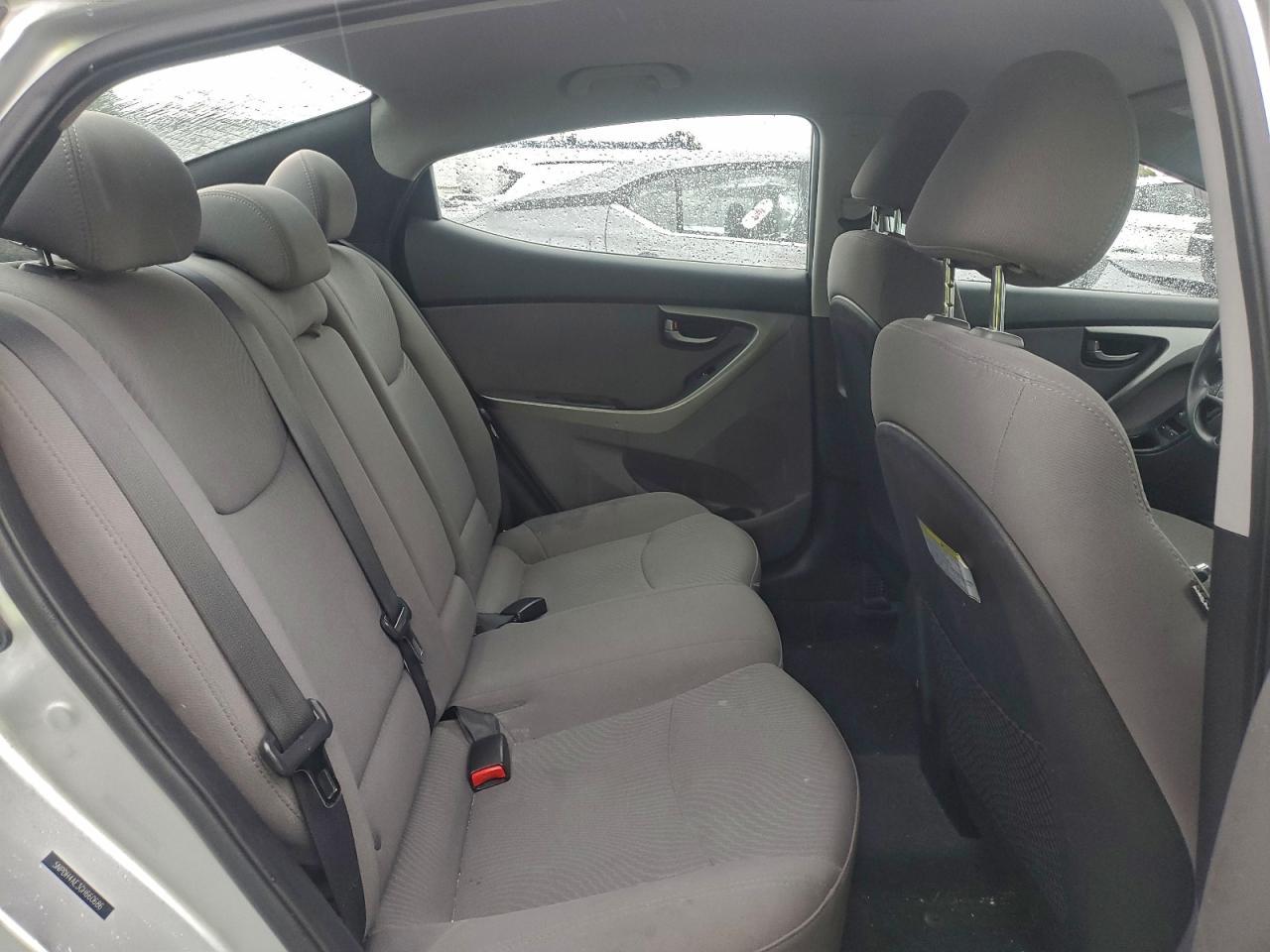 2016 HYUNDAI ELANTRA