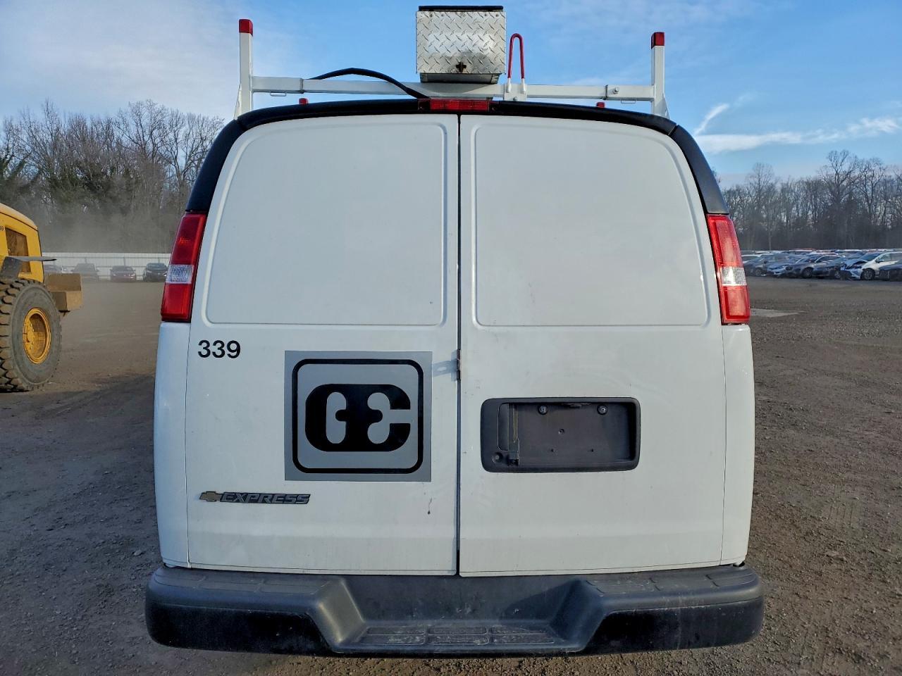 2025 CHEVROLET Express 3500