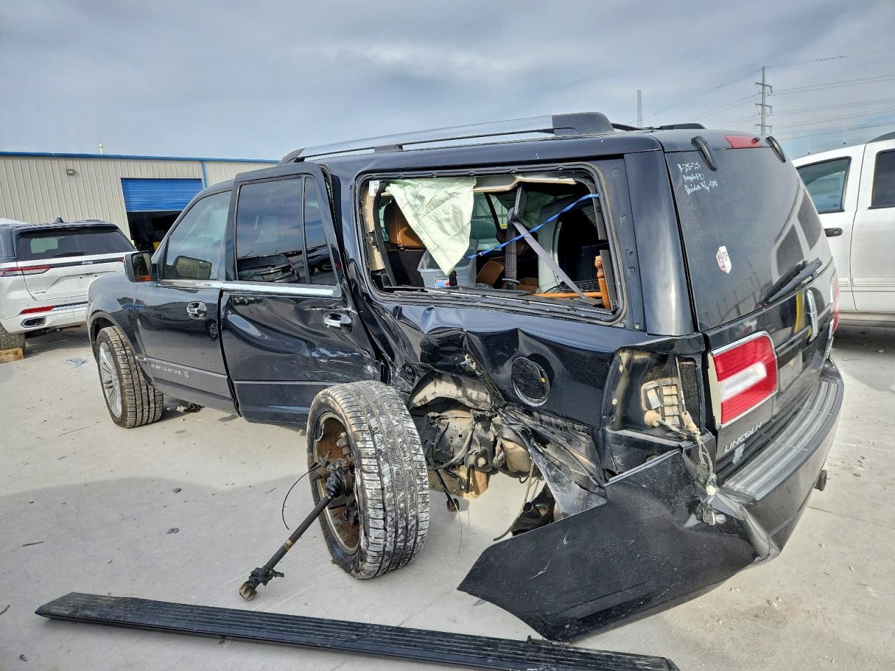 2012 LINCOLN Navigator