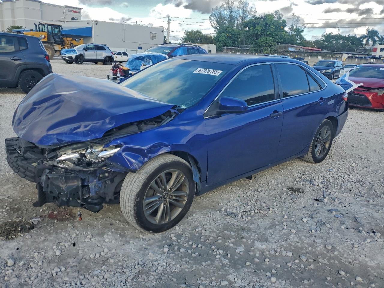 2015 TOYOTA CAMRY
