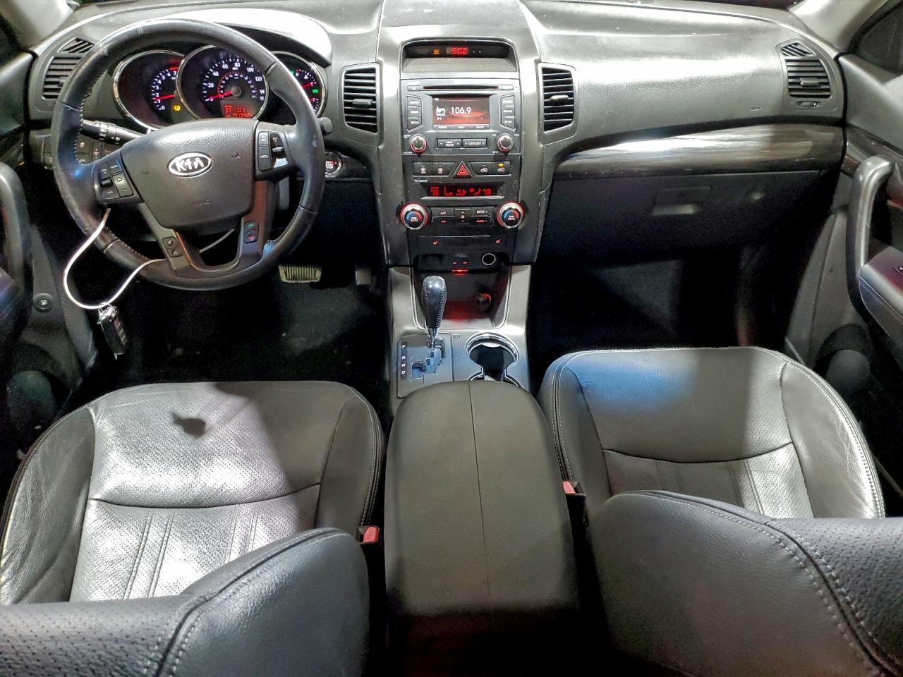 2013 KIA SORENTO