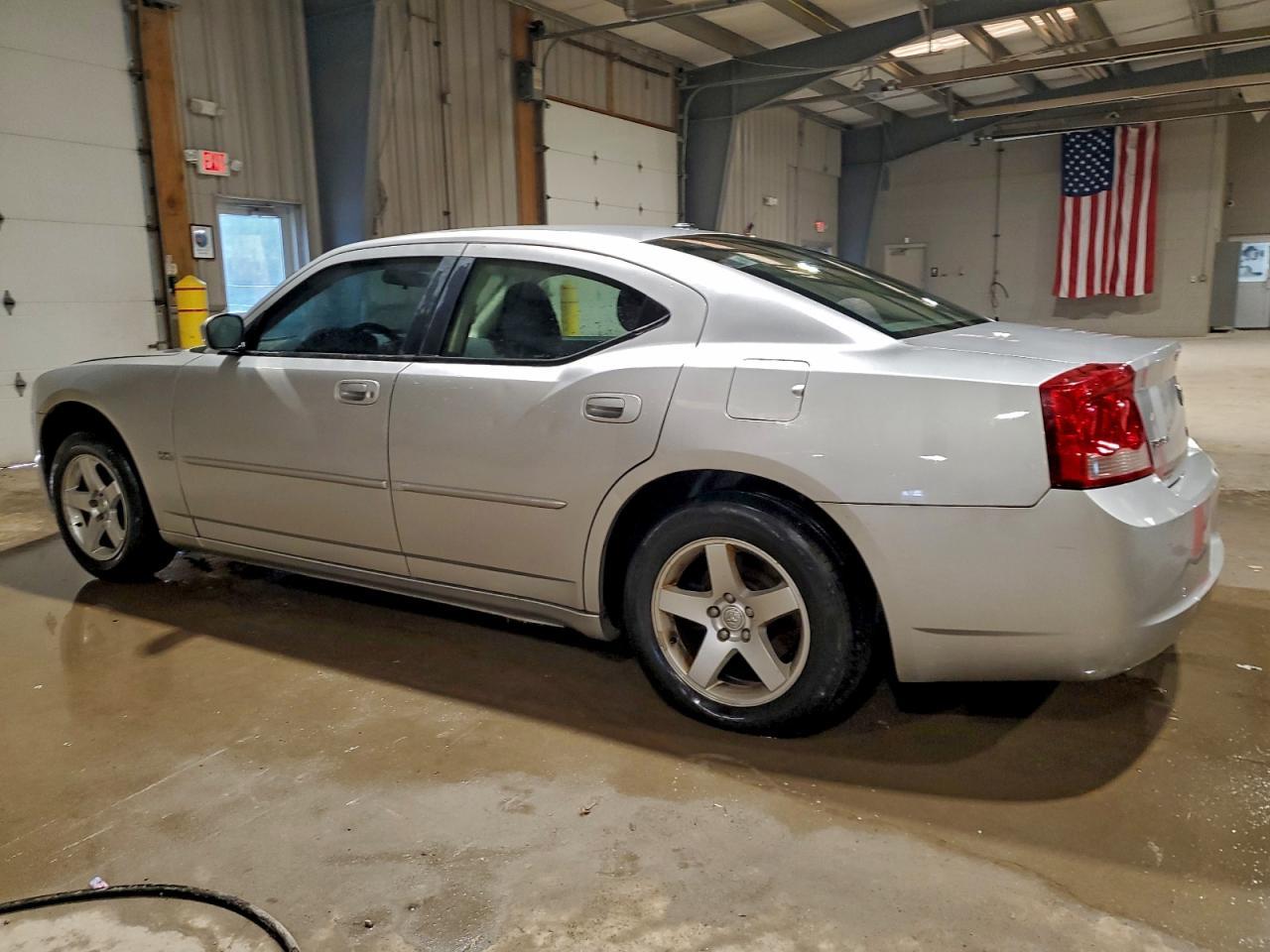 2010 DODGE CHARGER