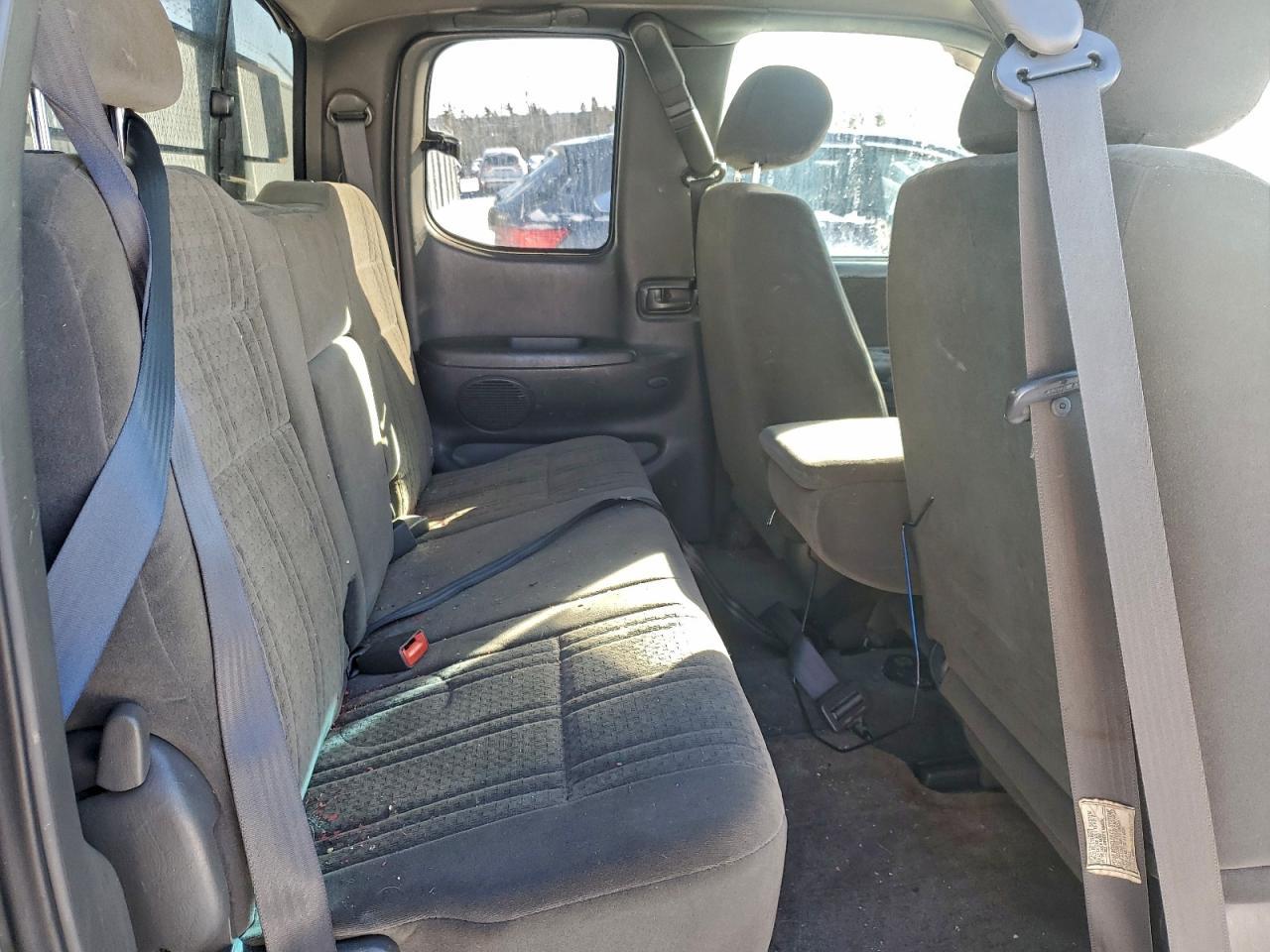 2004 TOYOTA TUNDRA