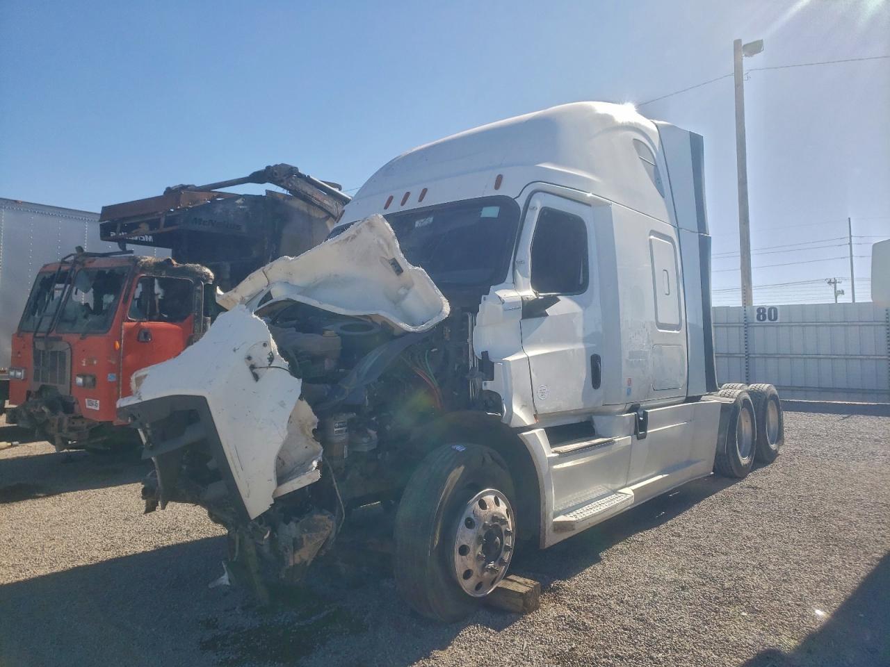 2022 FREIGHTLINER CASCADIA 126