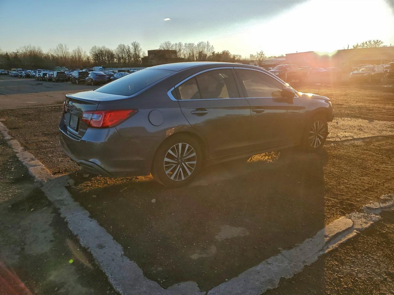 2018 SUBARU Legacy