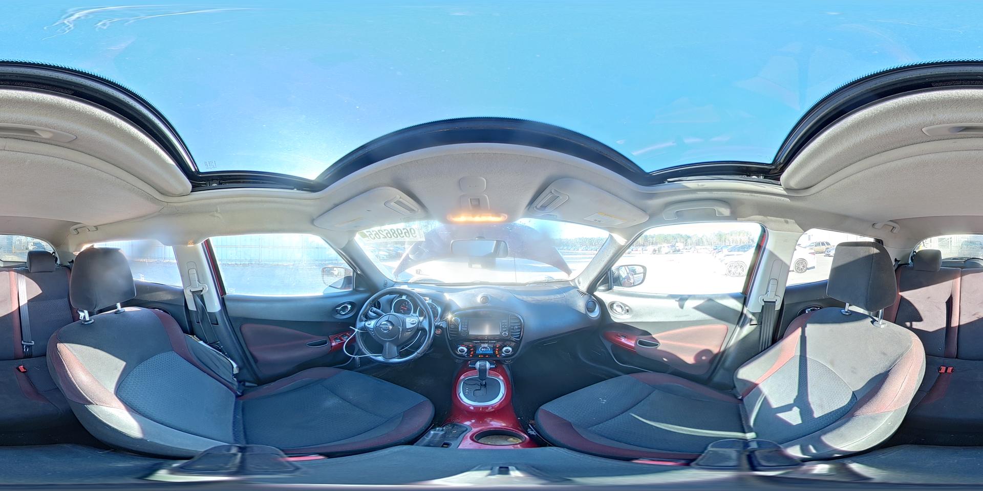 2015 NISSAN Juke
