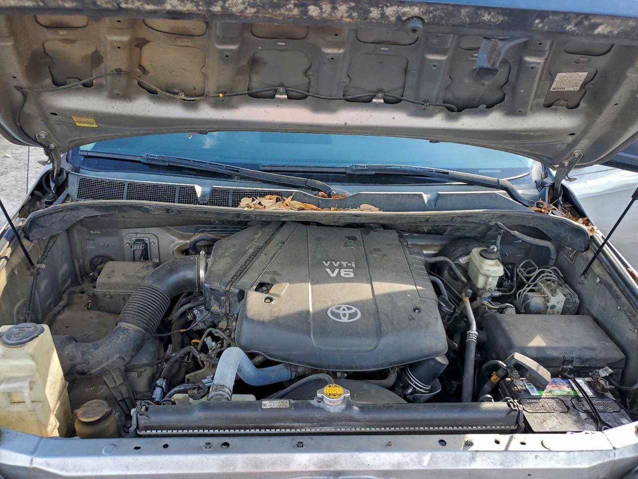 2010 TOYOTA TUNDRA