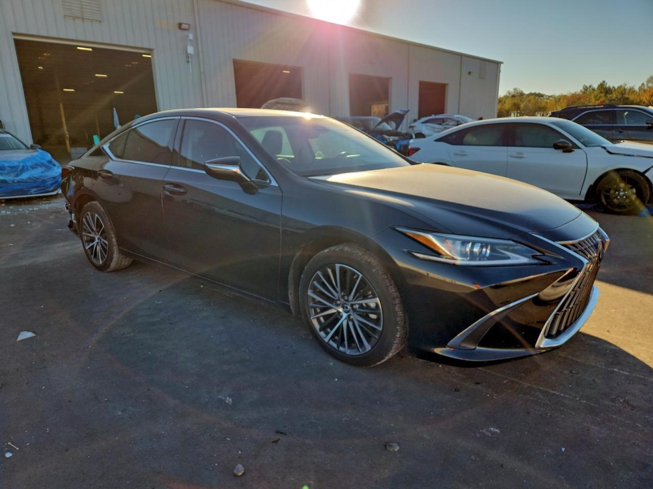 2022 LEXUS ES 350