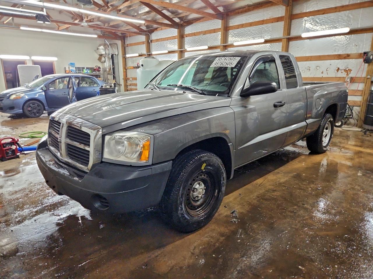 2006 DODGE Dakota
