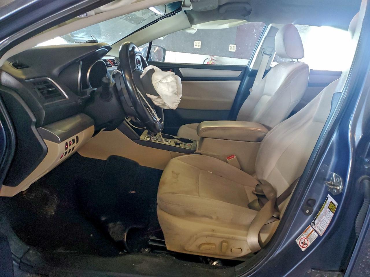 2016 SUBARU Legacy