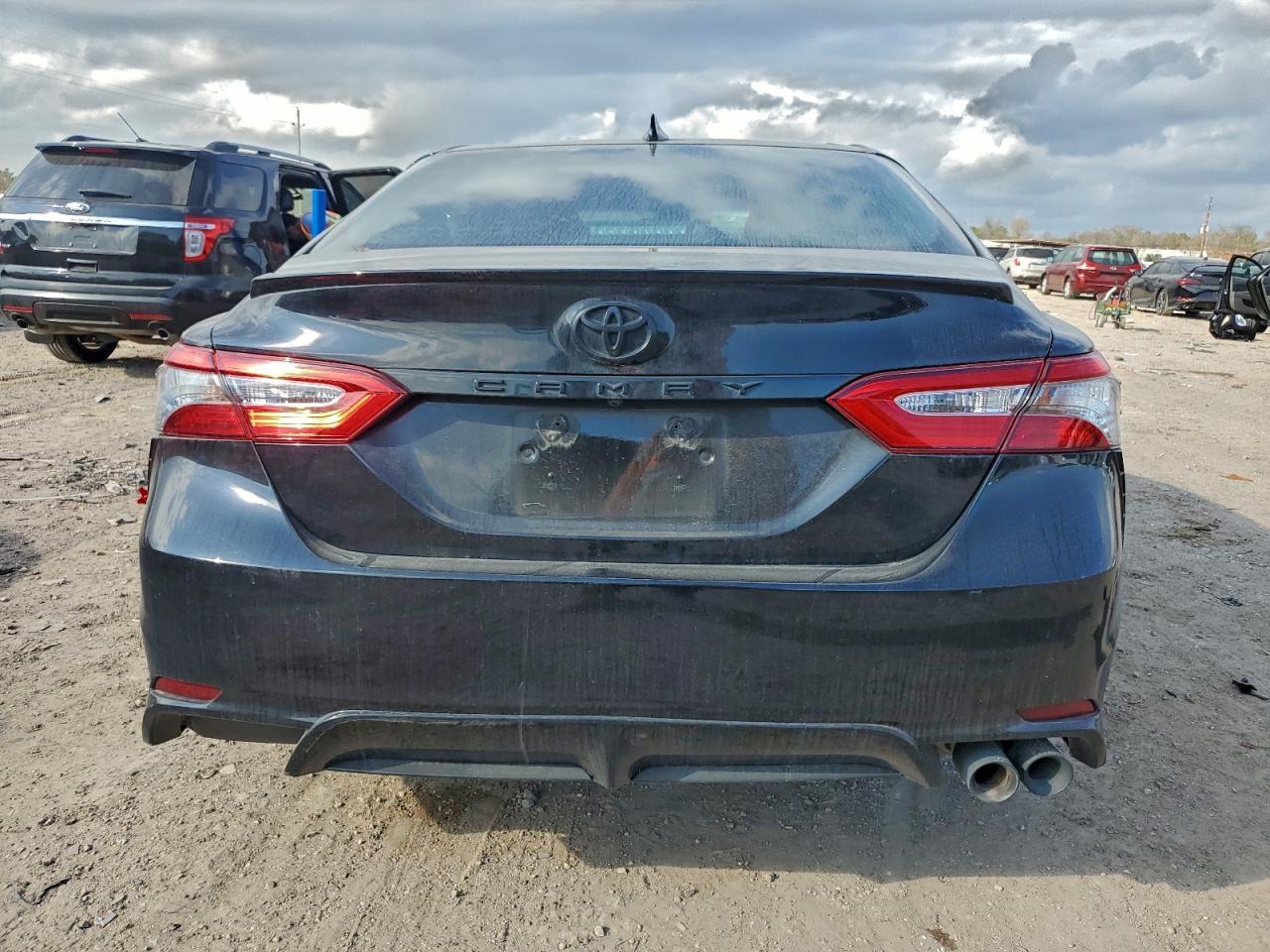 2019 TOYOTA CAMRY