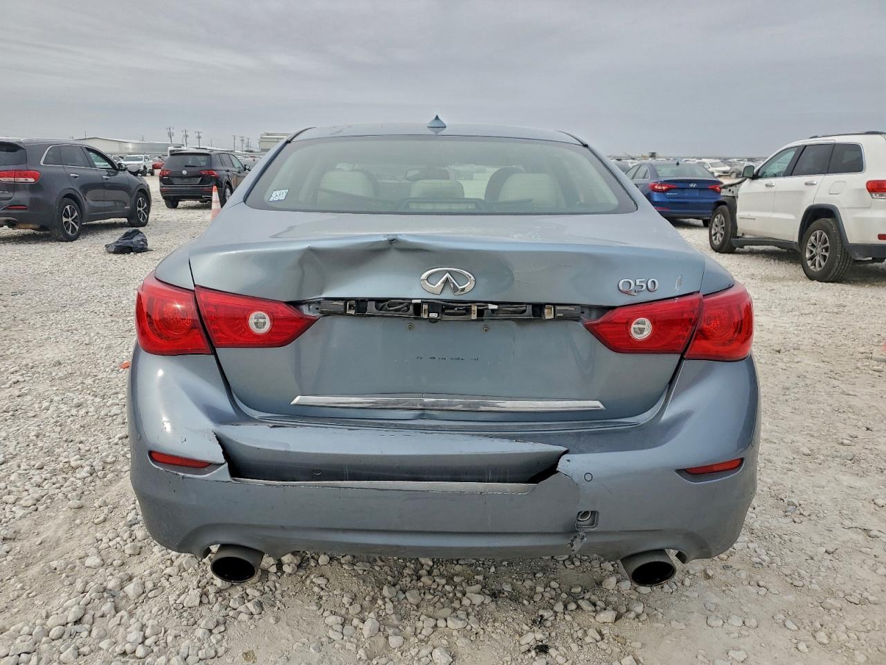 2015 INFINITI Q50