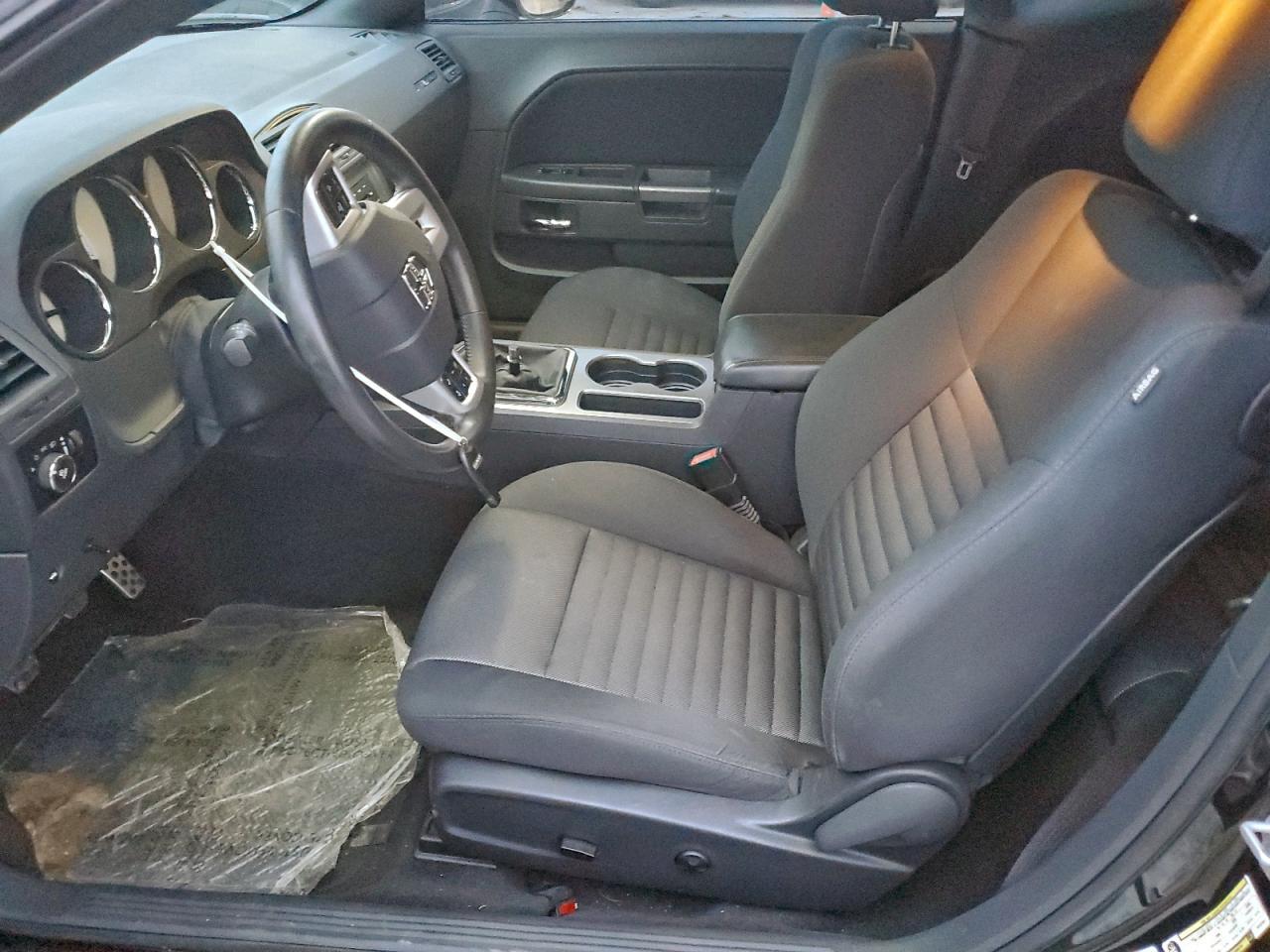 2014 DODGE Challenger