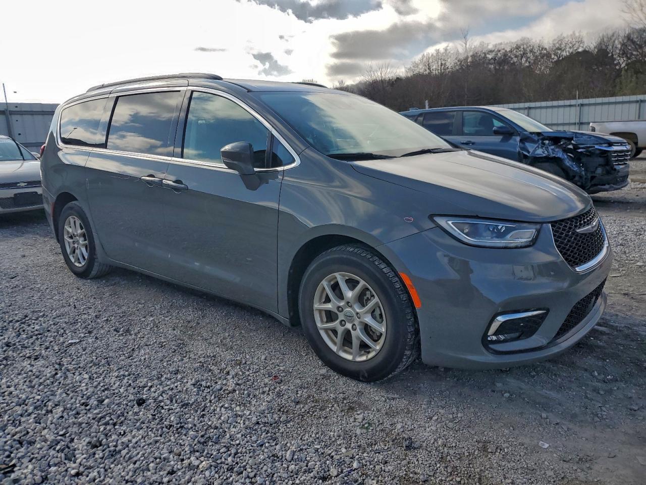 2022 CHRYSLER Pacifica