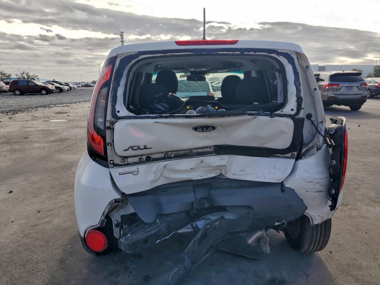 2016 KIA SOUL