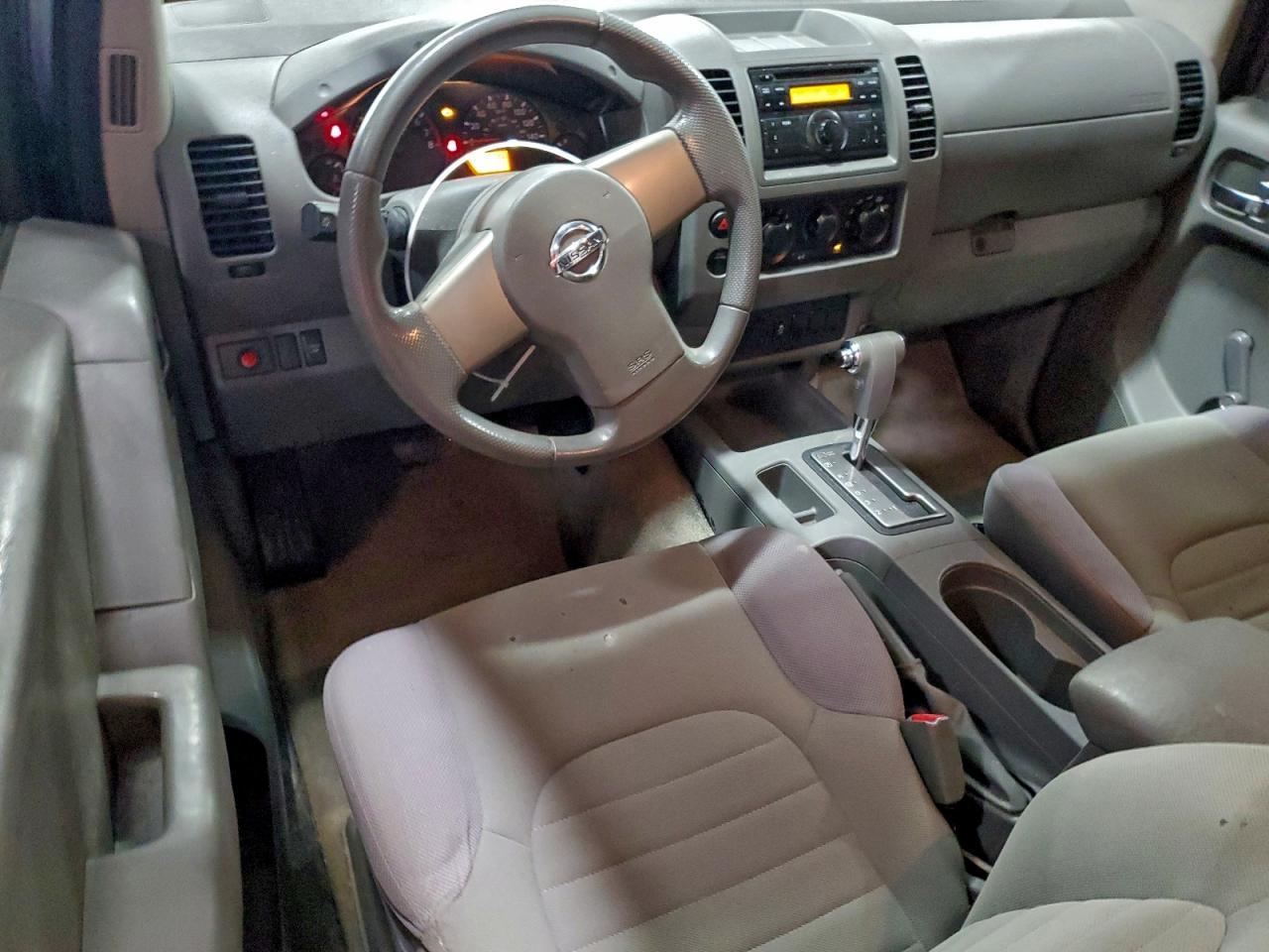 2012 NISSAN Frontier