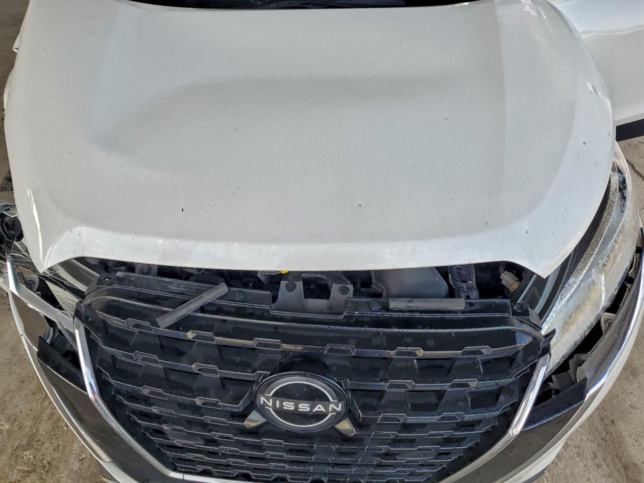 2023 NISSAN KICKS