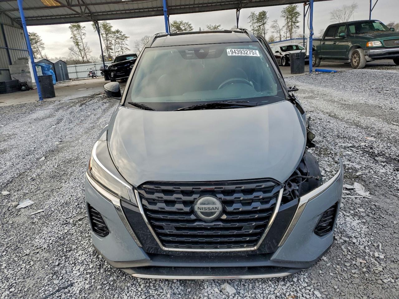 2021 NISSAN KICKS