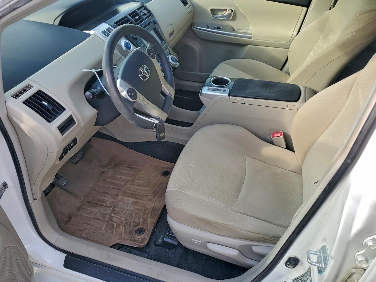 2012 TOYOTA PRIUS V