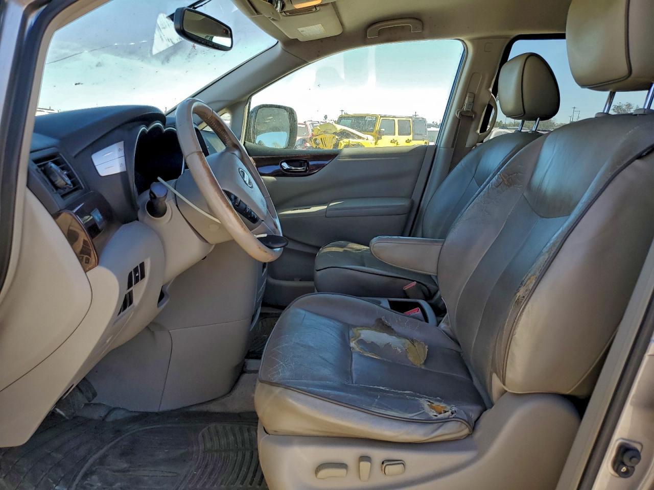 2012 NISSAN Quest