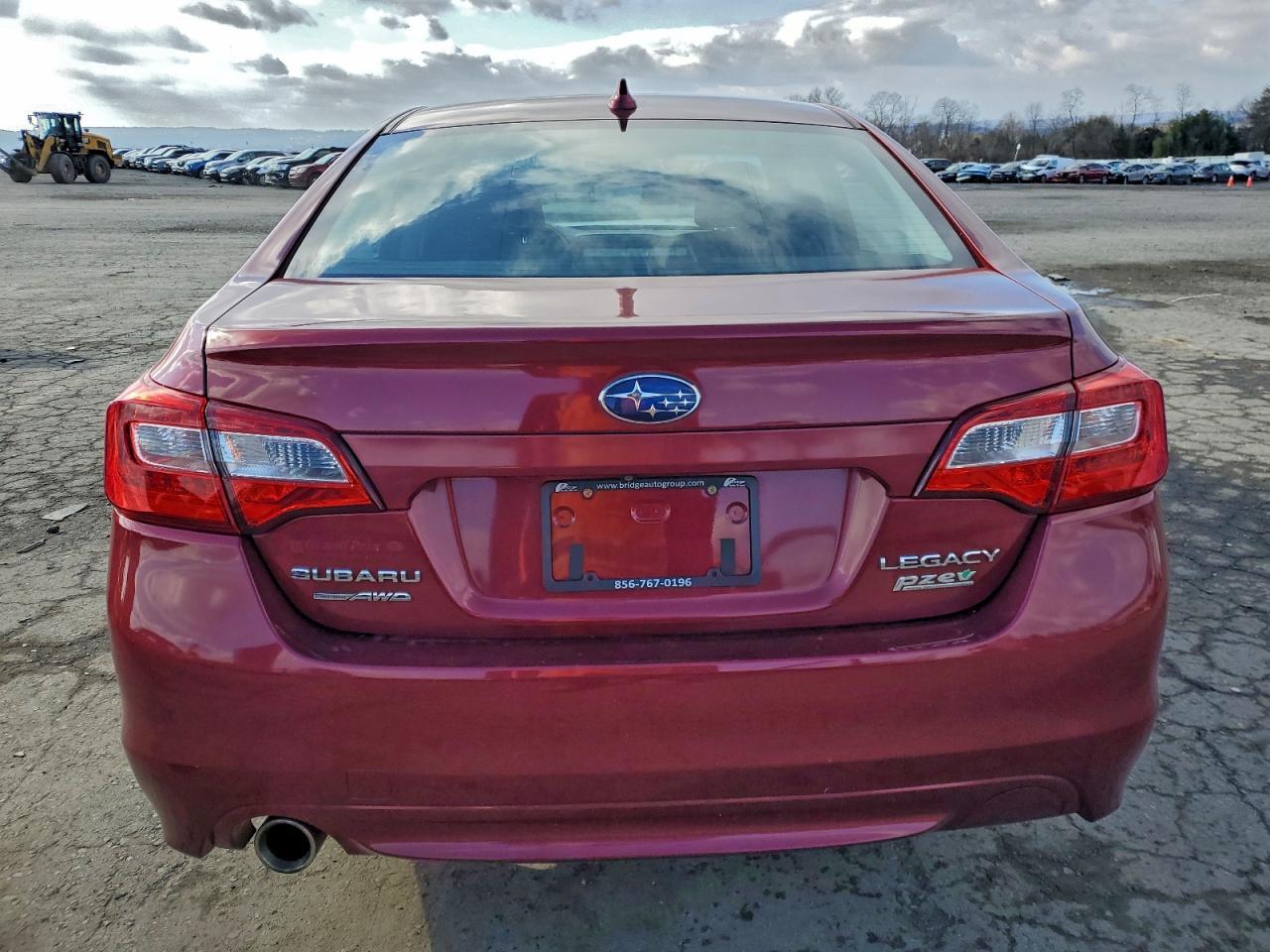 2016 SUBARU Legacy