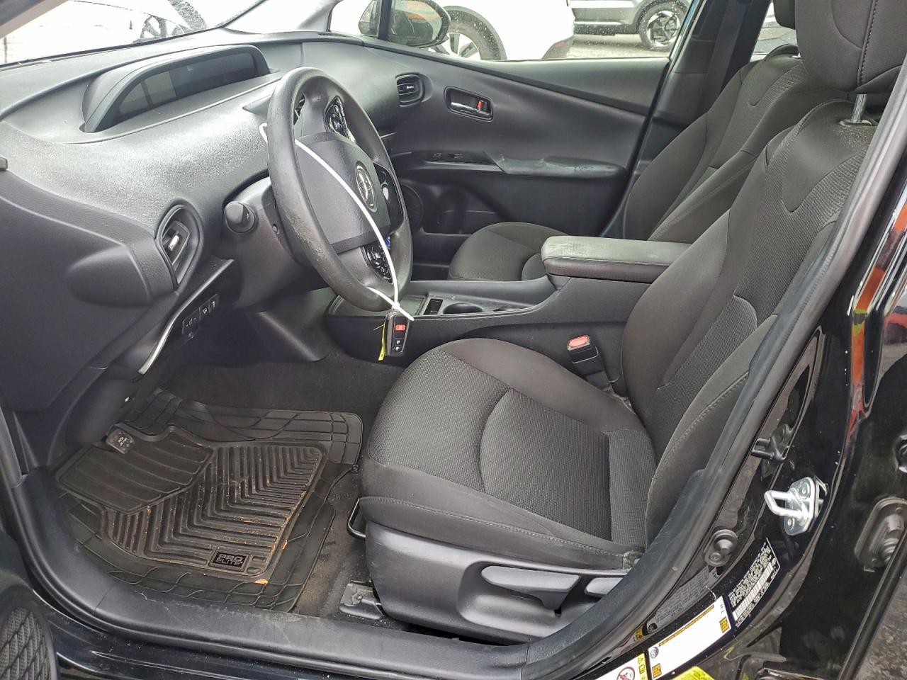 2019 TOYOTA PRIUS