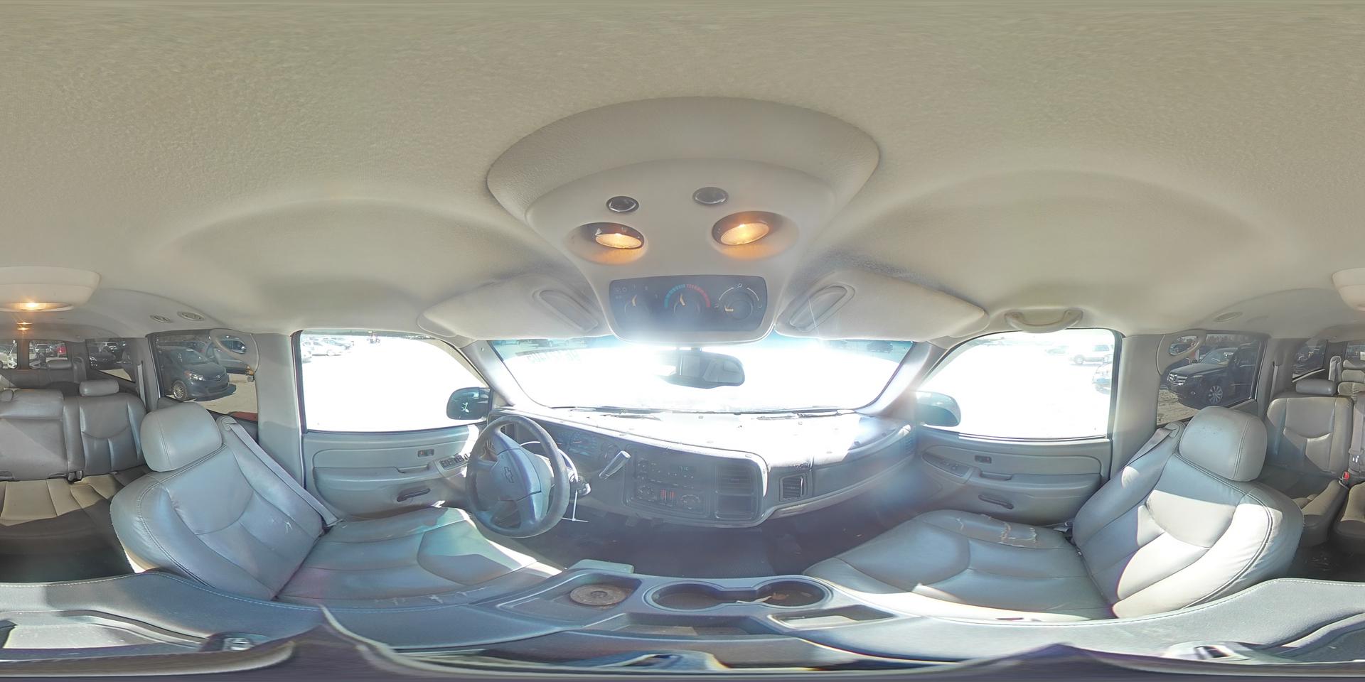 2004 CHEVROLET Suburban