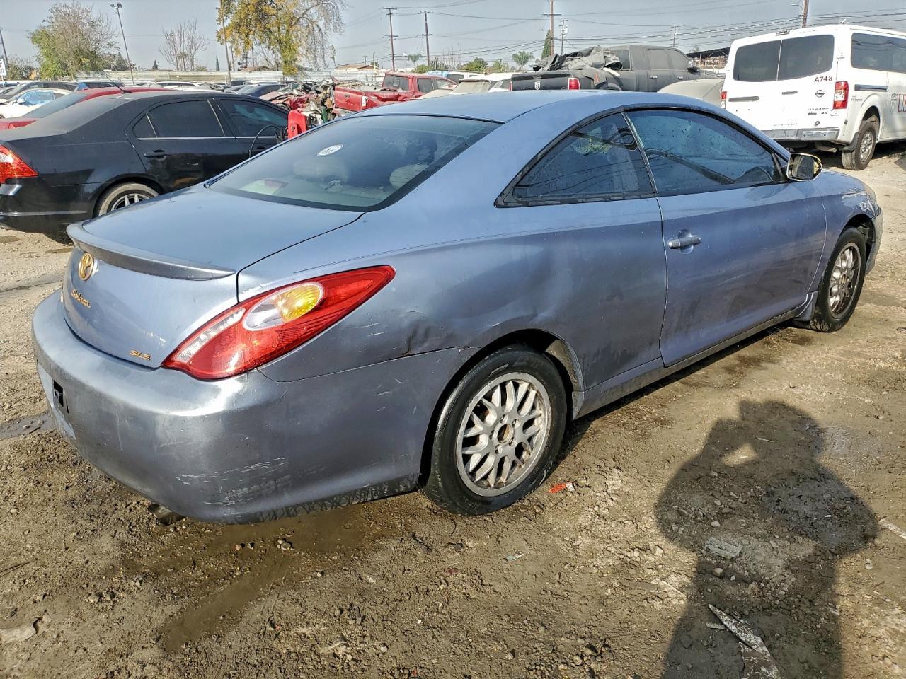 2004 TOYOTA CAMRY