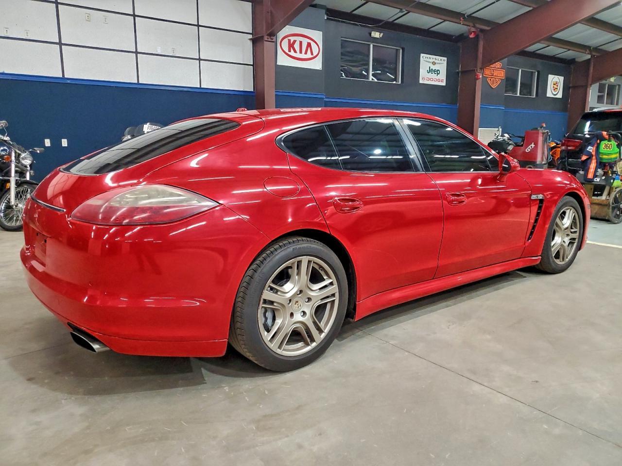 2012 PORSCHE Panamera