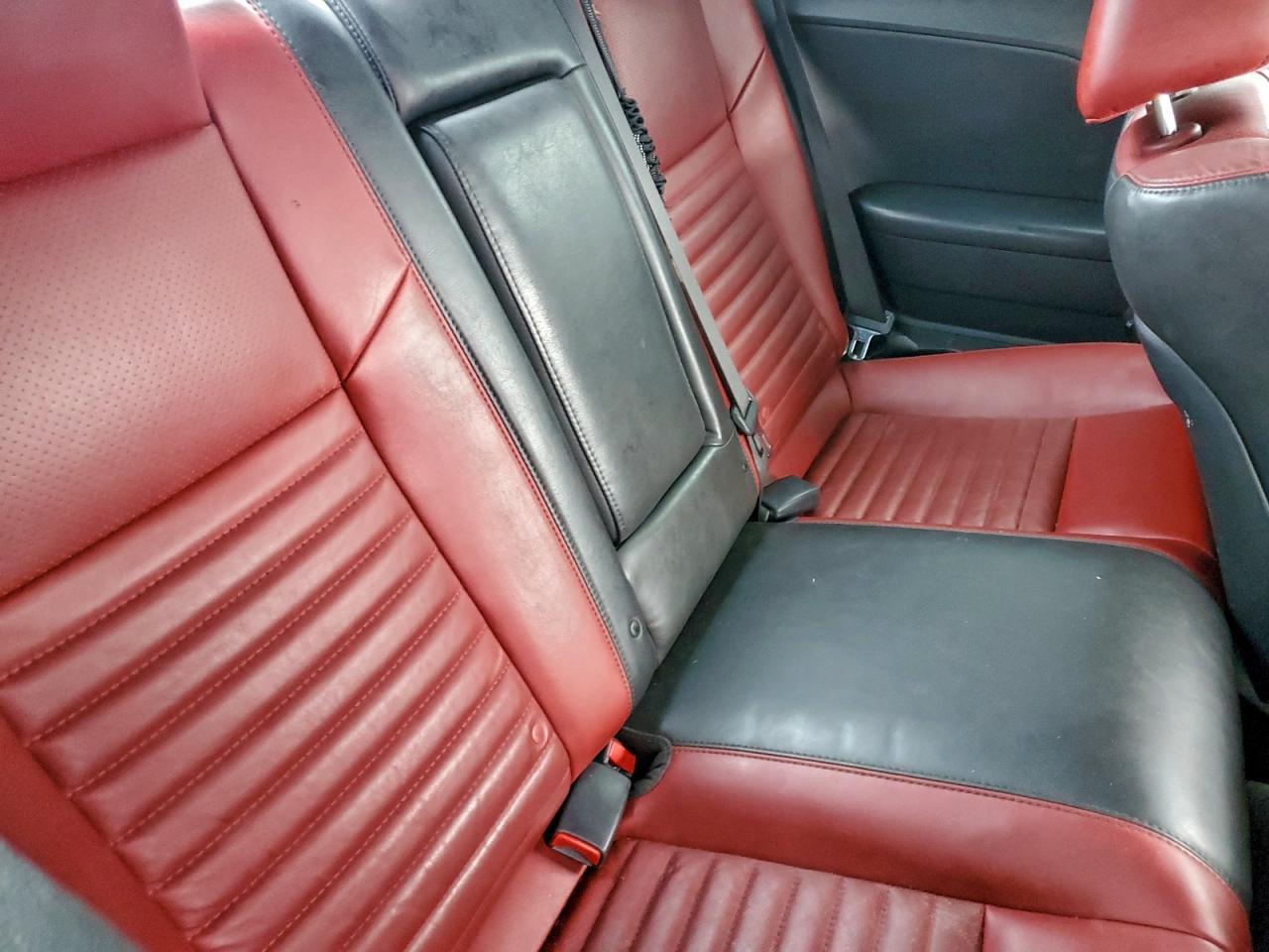 2013 DODGE Challenger