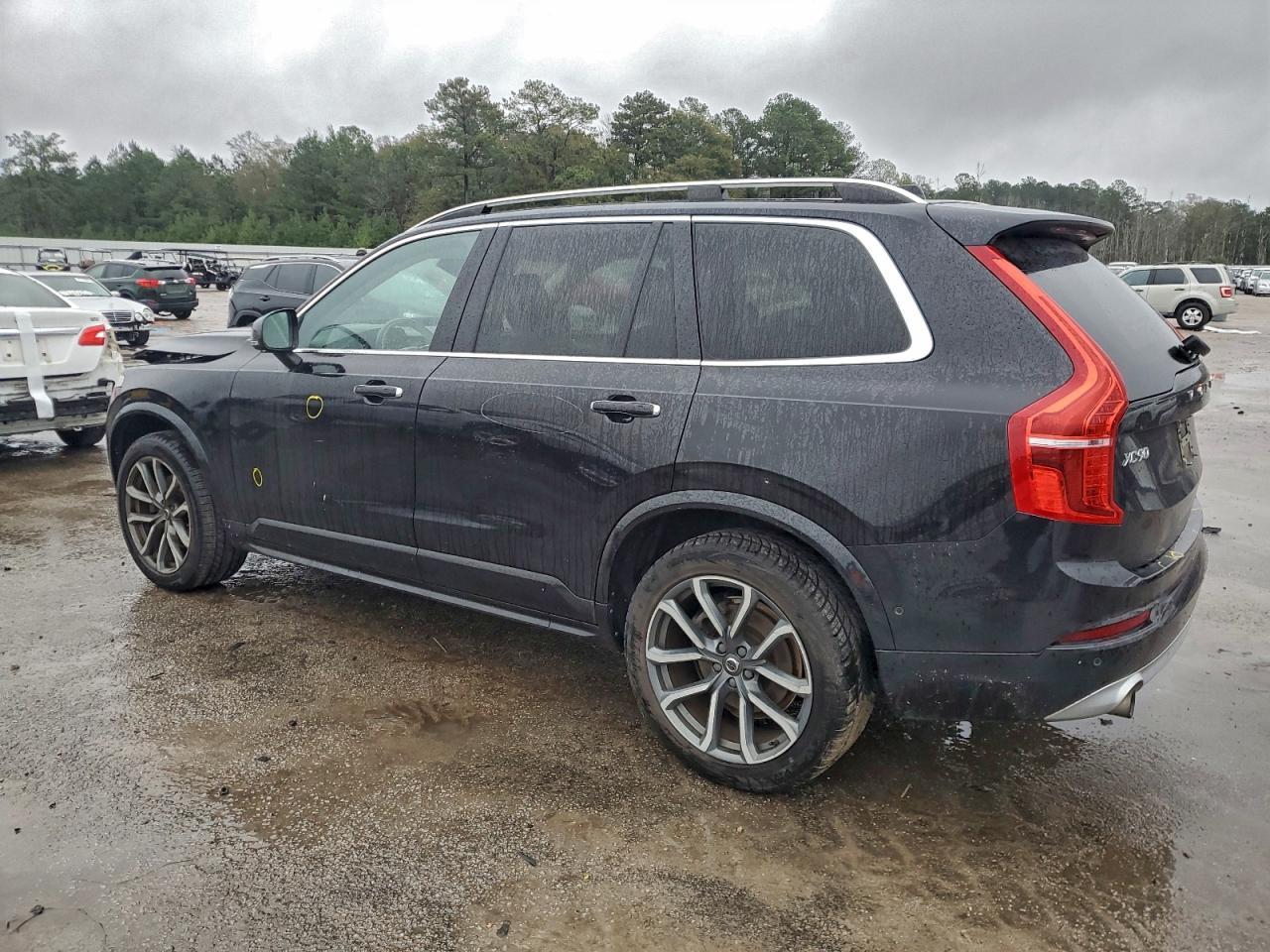 2019 VOLVO XC90