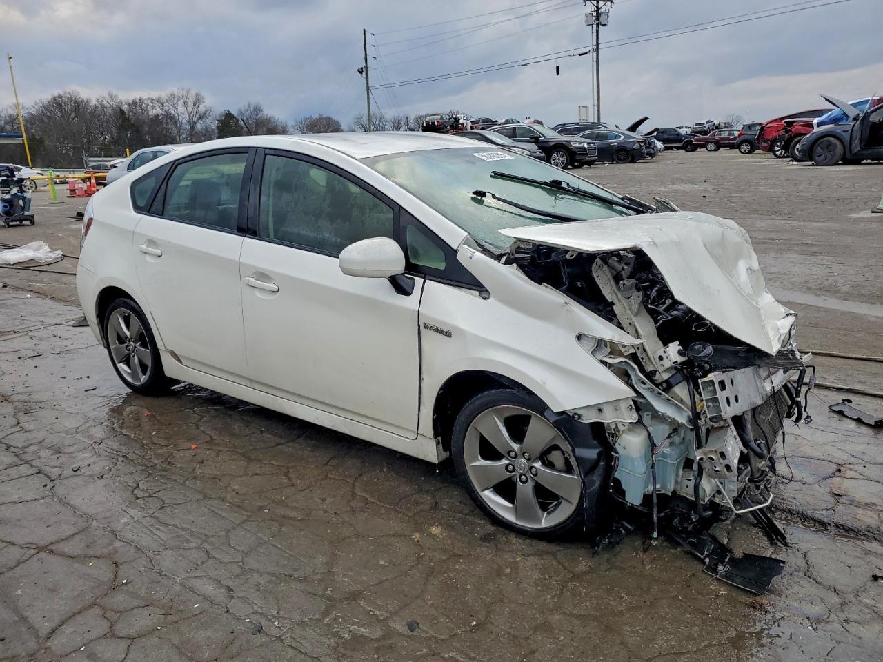 2013 TOYOTA PRIUS