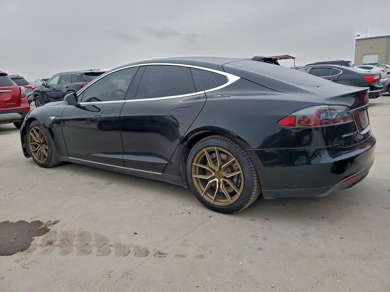 2015 TESLA MODEL S